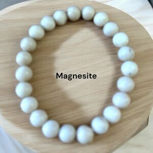 341B. White Magnesite Beaded Bracelet